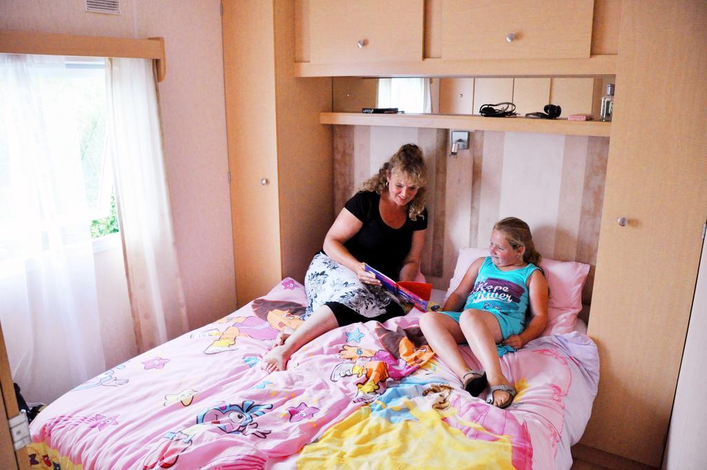 Oostappen Vakantiepark Riviera Beach Biddinghuizen Szoba fotó